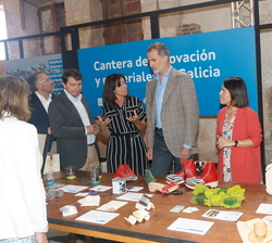 Don Felipe visita la Cantera de innovación y materiales de Galicia a cargo de la Agencia Gallega de Innovación sobre experimentación con nuevos materi